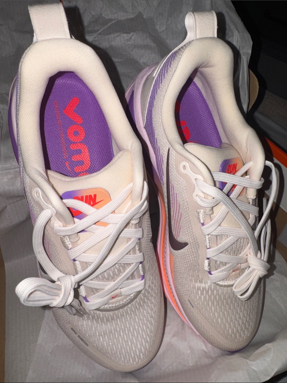 Nike Women's ZoomX Vomero 18 - Picture 3 of 5